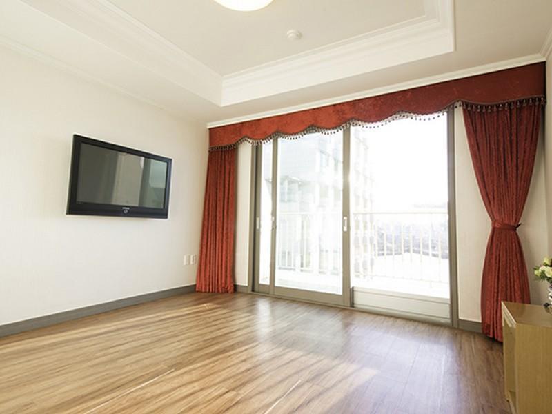 Tongyeong Bay Condo Hotel Екстериор снимка
